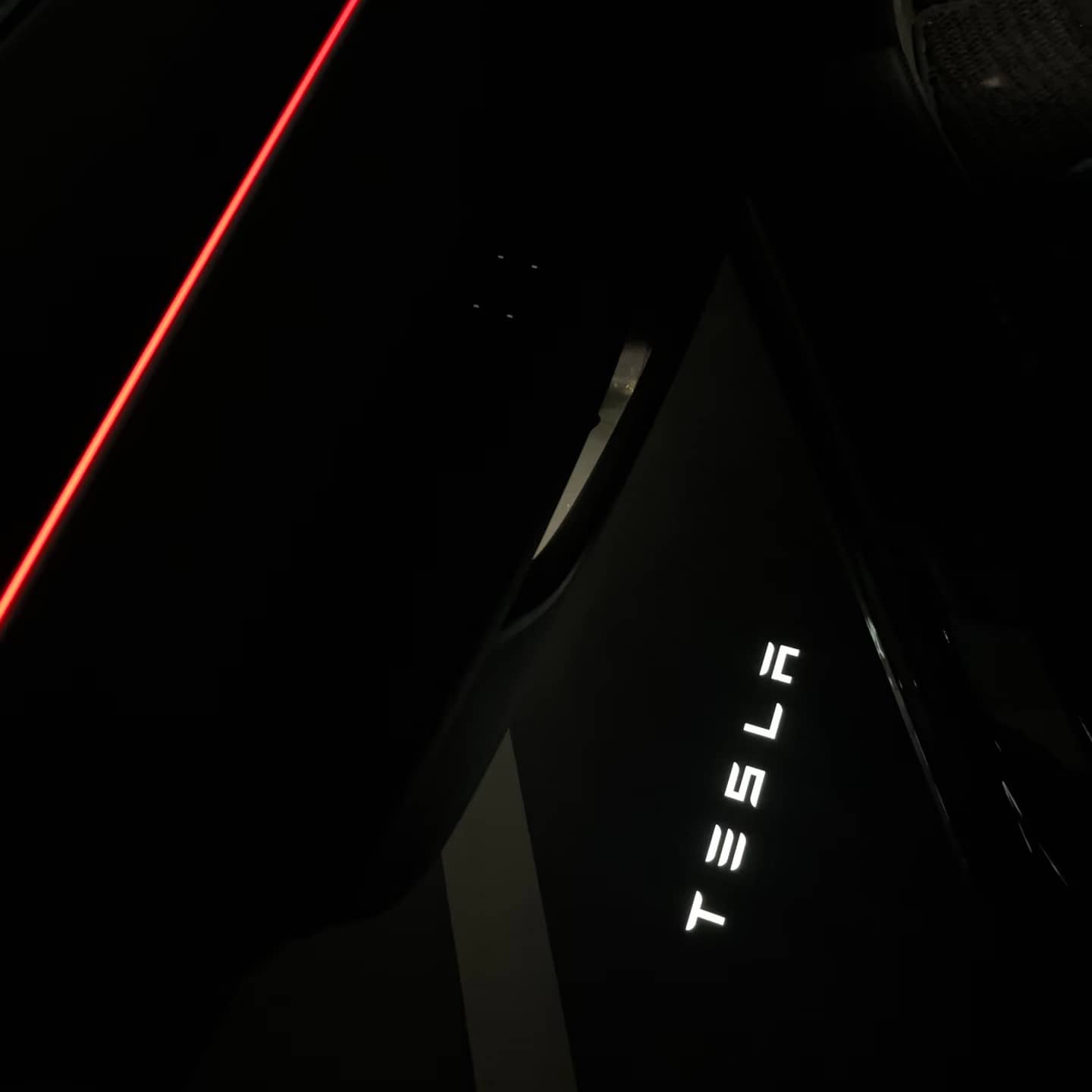 LightingBugTech Tesla Model 3&Y Ambient Door LED Projector Plug-in (2019-2024)